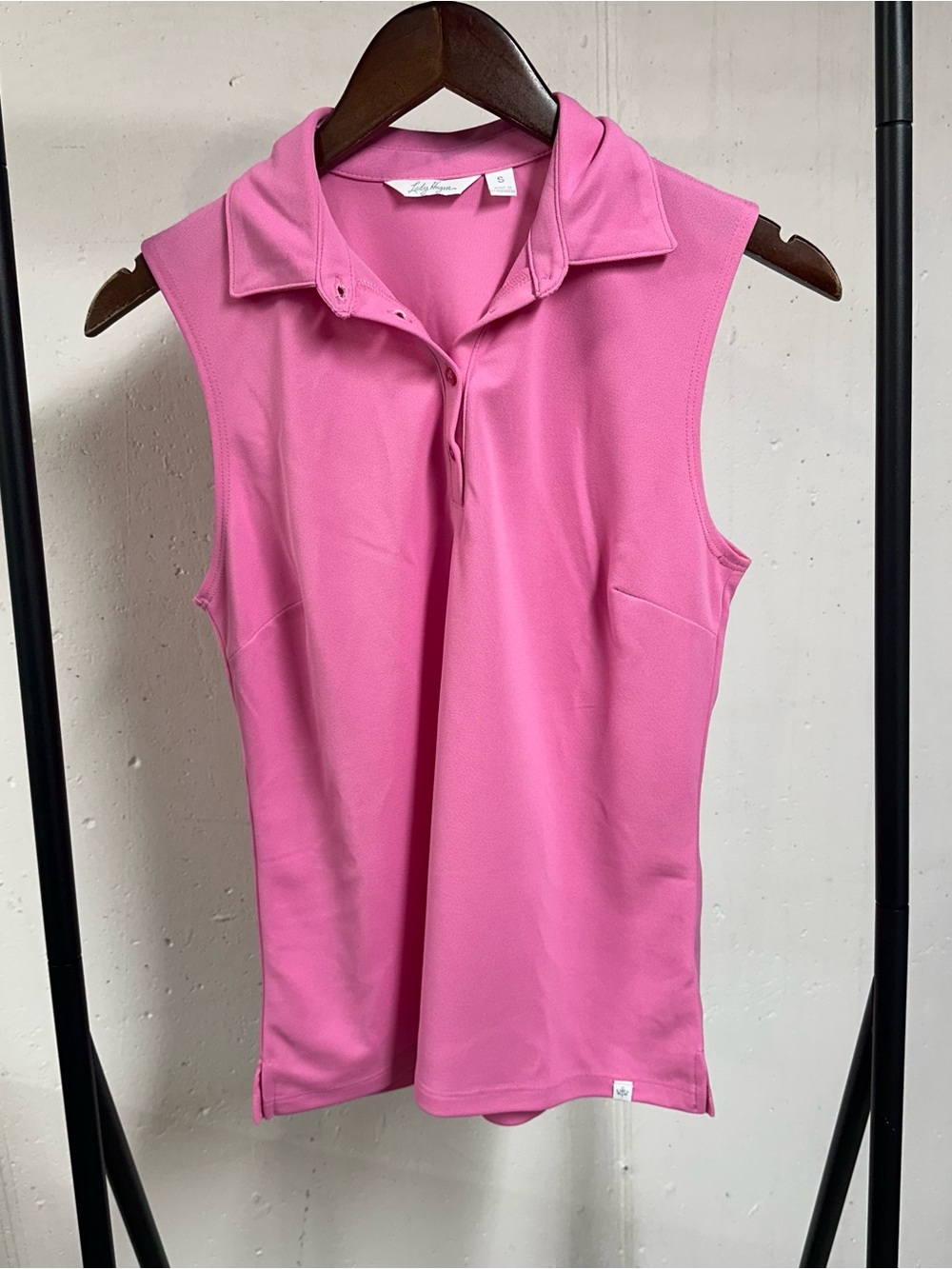 Lady Hagen Sleeveless Polo Tank in Bright Pink 📦